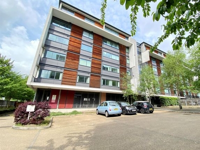 Flat to rent in Hudson Court, Broadway, Salford M50
