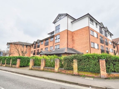 Flat to rent in Imperial Court, Henley On Thames RG9