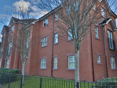 Flat to rent in Kingsway South, Latchford, Warrington WA4