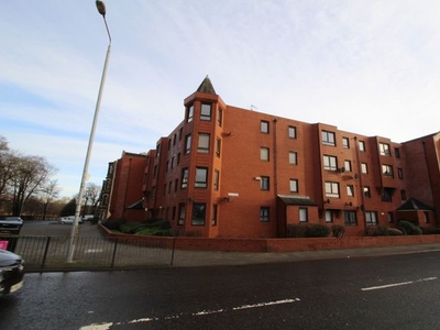 Flat to rent in Langlands Court, Govan, Glasgow G51