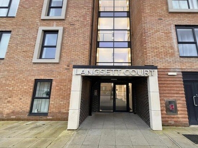 Flat to rent in Langsett Court, Warrington WA5