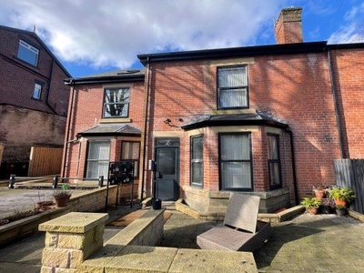 Flat to rent in Lismore Road, Sheffield S8