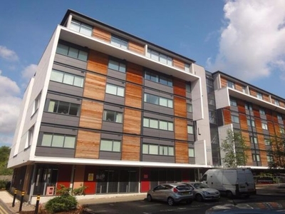 Flat to rent in Madison Court, Broadway, Salford Quays, Manchester M50