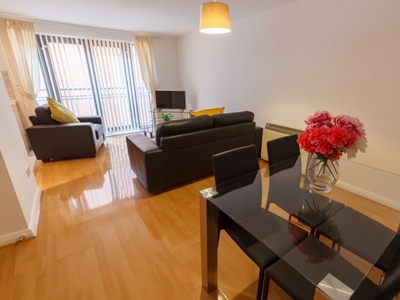 Flat to rent in Madison Square, Liverpool L1