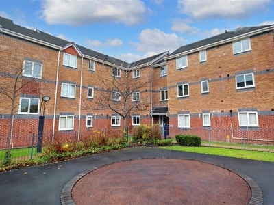 Flat to rent in Meadowbrook Way, Cheadle Hulme, Cheadle SK8