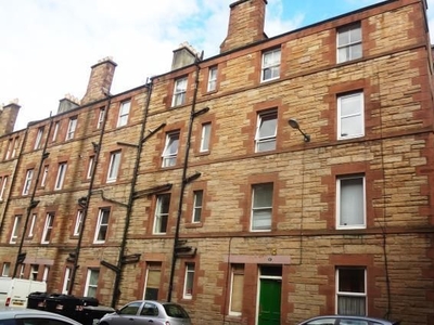 Flat to rent in Milton Street, Edinburgh EH8