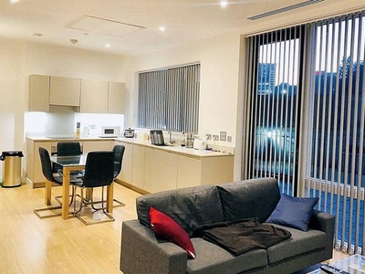 Flat to rent in Rainier Apartment, Cherry Orchard Road, Croydon CR0