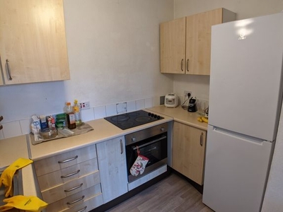 Flat to rent in Swinton Grove, Manchester M13