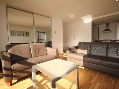 Flat to rent in Trinity Edge, St Mary Street, Salford M3