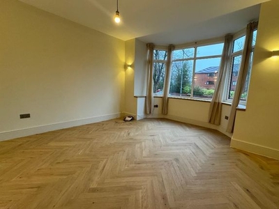 Flat to rent in Wilbraham Road, Manchester M16
