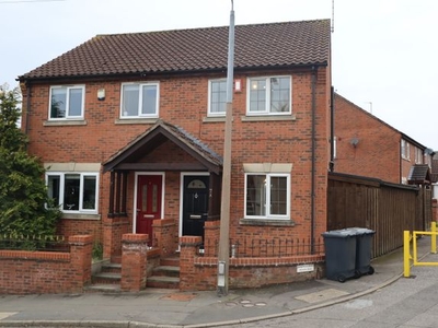 Semi-detached house to rent in Hampton Street, Lincoln LN1