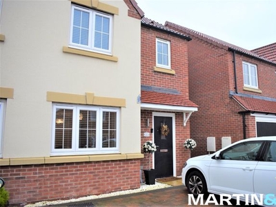 Semi-detached house to rent in Haywood Drive, Wakefield, West Yorkshire WF1