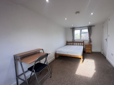 Studio to rent in Moore Close, Cambridge, Cambridgeshire CB4