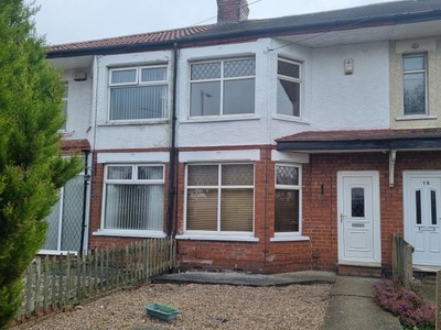 Terraced house to rent in County Road South, Hull HU5