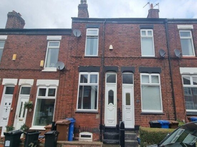 Terraced house to rent in Courthill Street, Stockport SK1
