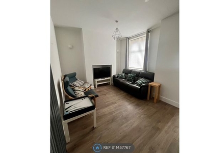 Terraced house to rent in Eades Street, Salford M6