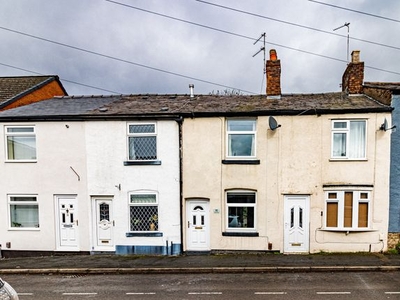Terraced house to rent in Fountain Street, Macclesfield SK10
