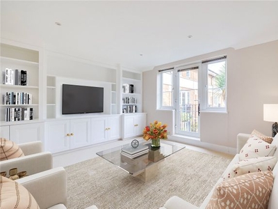 Terraced house to rent in Hurlingham Square, Peterborough Road, London SW6