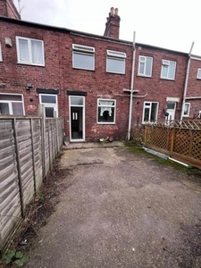 Terraced house to rent in Low Green, Knottingley WF11