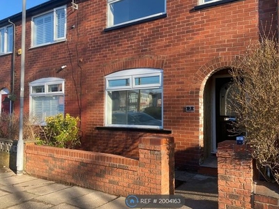 Terraced house to rent in Merton Road, Prestwich, Manchester M25