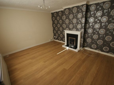 Terraced house to rent in The Boulevard, Great Sutton, Ellesmere Port, Cheshire. CH65