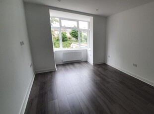 1 bedroom apartment for rent in Winchester Road, London, E4