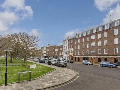 1 bedroom apartment for sale in High Street, Portsmouth, PO1