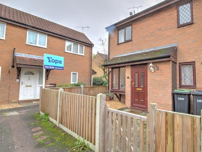 1 bedroom end of terrace house for sale in Copperfields, Luton, LU4