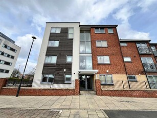 1 bedroom flat for rent in 1 Falconwood Way, Beswick, M11