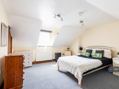 1 bedroom flat for rent in Gillingham Road, Gillingham, ME7