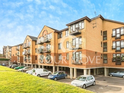 1 bedroom flat for rent in London Road, Greenhithe, Kent, DA9