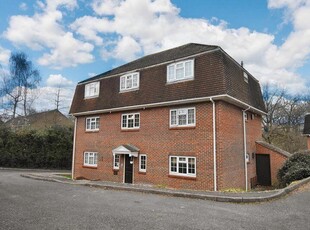 1 bedroom flat for rent in Long Acre Rise, Chineham, RG24