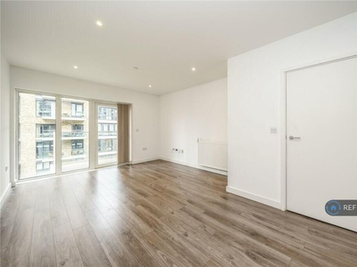 1 bedroom flat for rent in Victory Parade, London, SE18