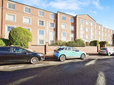 1 bedroom flat for sale in Hengist Court, Maidstone, ME14 1BT, ME14