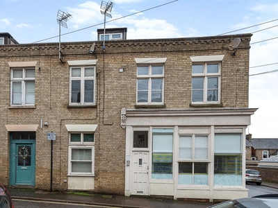 1 bedroom flat for sale in Princes Street, Bury St. Edmunds, IP33
