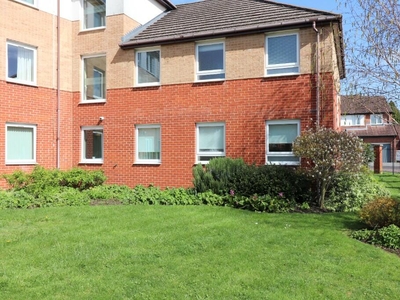 1 bedroom ground floor flat for sale in Hughes Court, Lucas Gardens, Luton, Bedfordshire, LU3 4BN, LU3