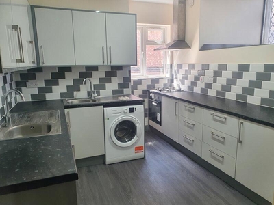 1 bedroom house of multiple occupation for rent in The Foregate, Worcester, WR1