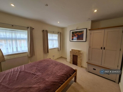 1 bedroom house share for rent in Hillfield Road, Dunton Green, Sevenoaks, TN13