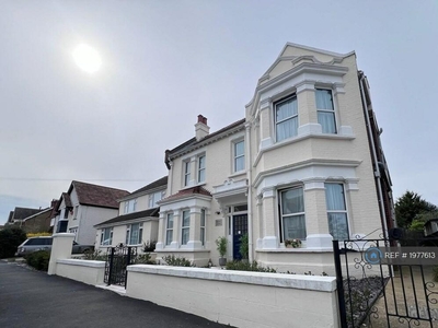 1 bedroom house share for rent in Luton Avenue, Broadstairs, CT10