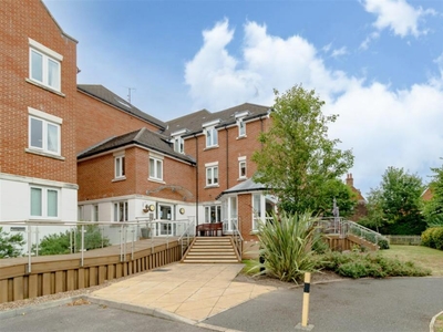 1 bedroom retirement property for sale in Crayshaw Court, Caversham, Reading, RG4