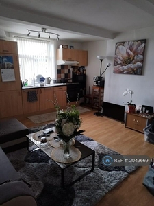 1 bedroom semi-detached house for rent in Sheepridge Road, Huddersfield, HD2