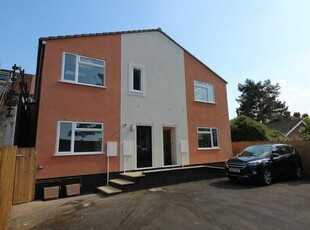 2 bedroom apartment for rent in Chestnut Road, Downend, Bristol, BS16