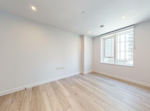 2 bedroom apartment for rent in Park Central West, London, SE1