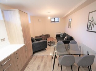 2 bedroom apartment for rent in The Cartwright, Spinners Mill, M4