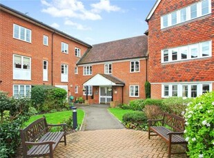 2 Bedroom Apartment For Sale In Canterbury, Kent