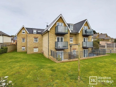 2 bedroom apartment for sale in Crescent Road, Brentwood, Essex, CM14