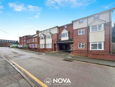 2 bedroom apartment for sale in Empress Road, Luton, LU3