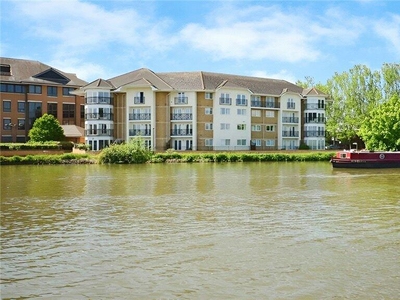 2 bedroom apartment for sale in Norman Place, Reading, Berkshire, RG1