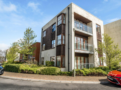 2 bedroom apartment for sale in Northbrook Crescent, Basingstoke, Hampshire, RG24