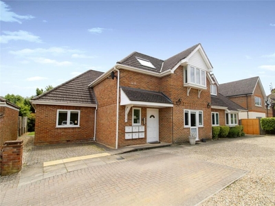 2 bedroom apartment for sale in Saffron Close, Earley, Reading, Berkshire, RG6